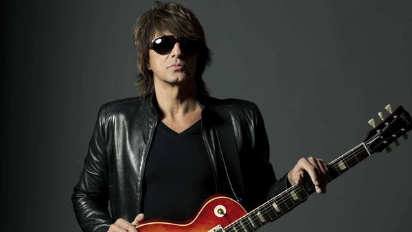 Lick of the Week - You Give Love a Bad Name
