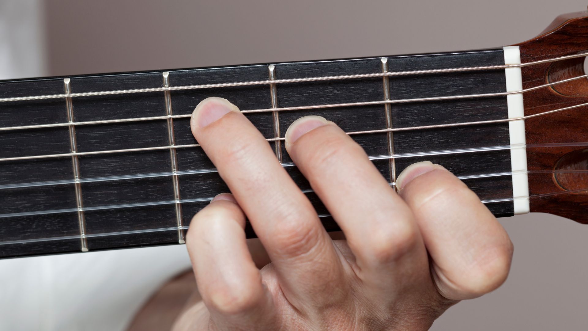 C Major Chord fingering on a guitar