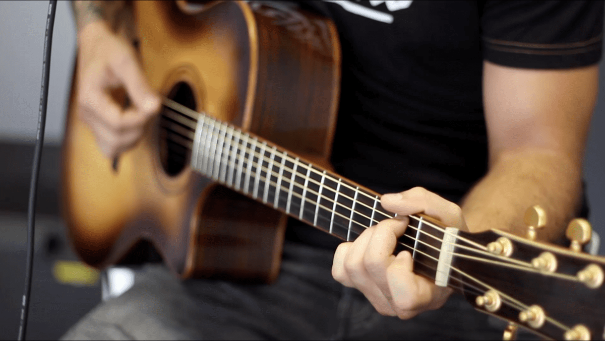 Play 10 Songs with Just 4 Chords on Guitar